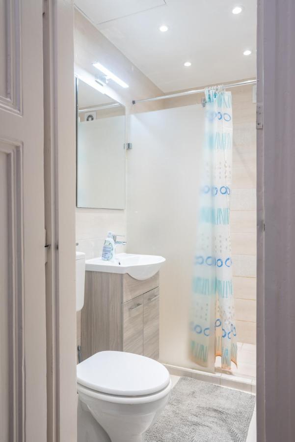 Cozy & Quiet Apartment Near Kiraly Street Free Parking, Ac, Perfect For 4 Guests! บูดาเปสต์ ภายนอก รูปภาพ